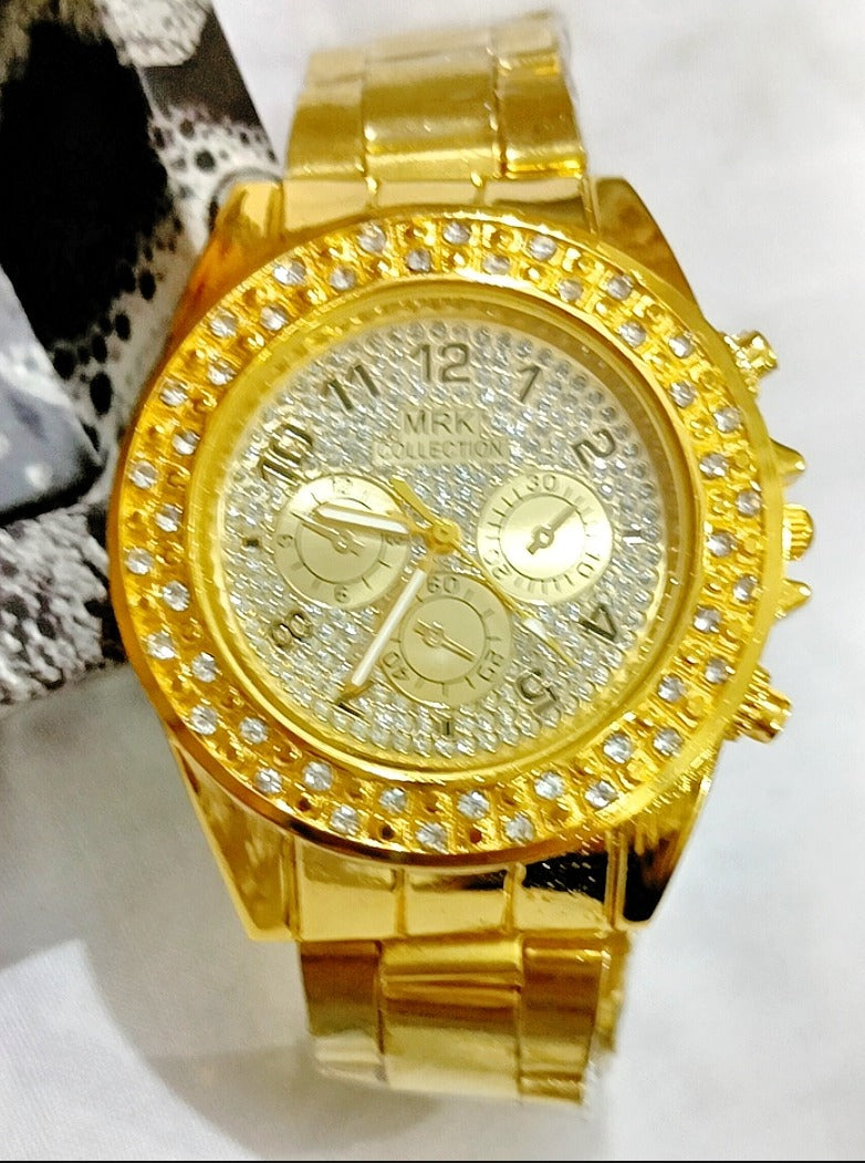 Luxury Golden Analog Watch TheUrbanMart